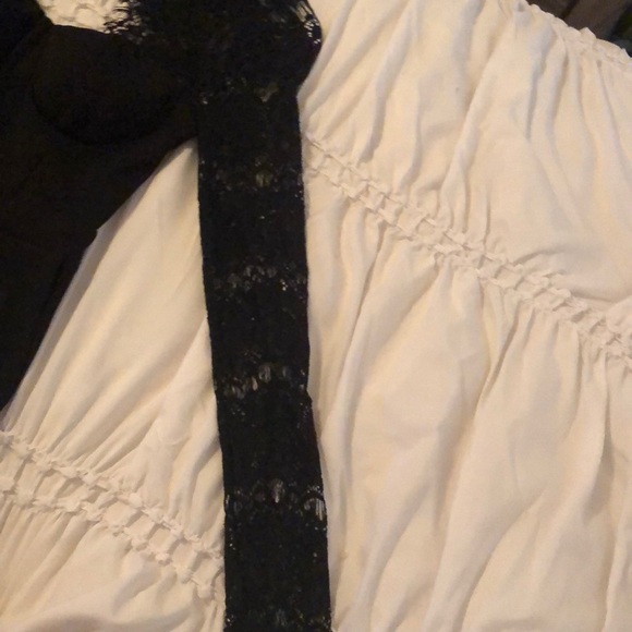 Black lace jumpsuit - Picture 3 of 5